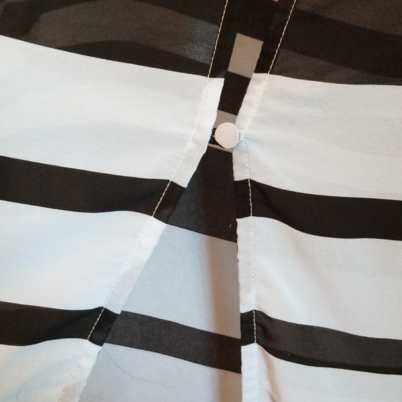 Torrid Striped Chiffon Blouse - Picture 4 of 4